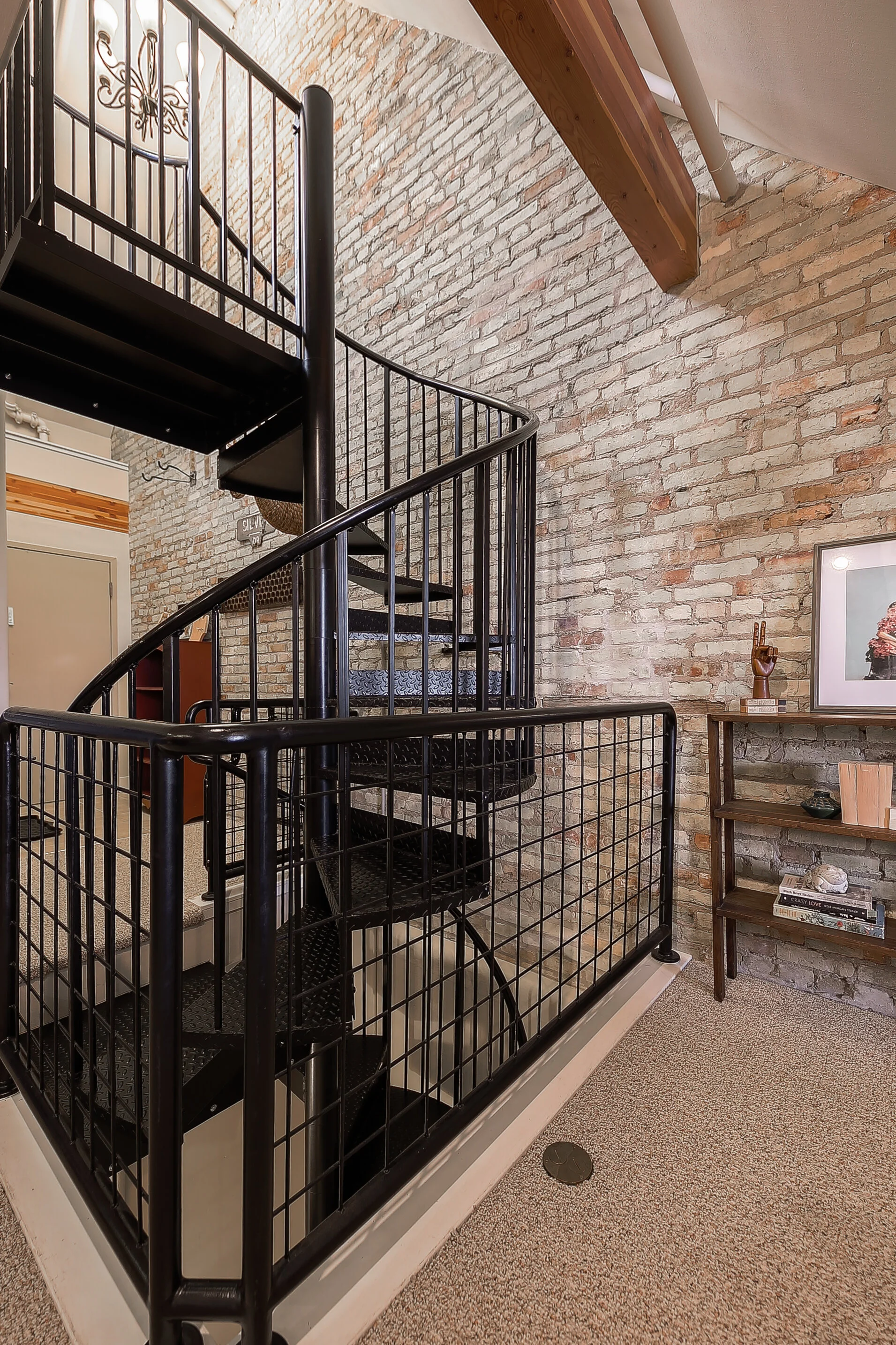 Spiral Sanctuary - Photo 2